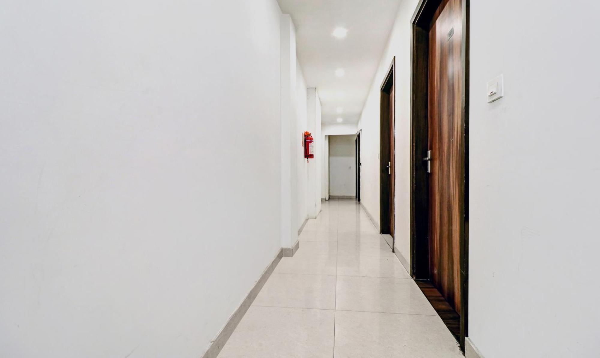 Itsy Hotels Unique - Near Railway Station Амритсар Екстериор снимка