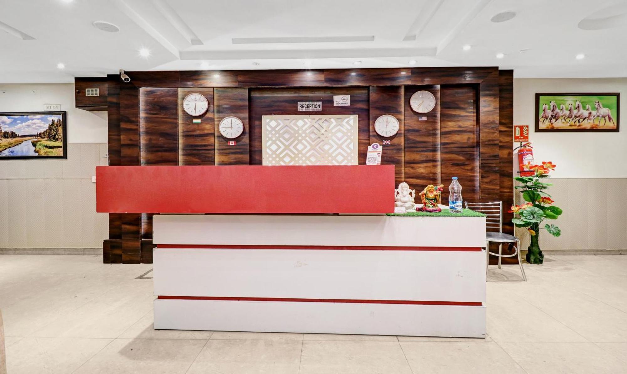 Itsy Hotels Unique - Near Railway Station Амритсар Екстериор снимка