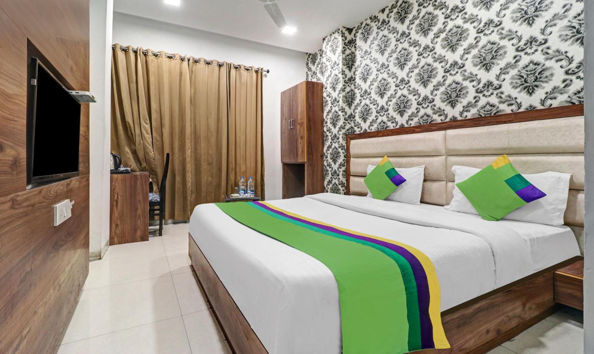 Itsy Hotels Unique - Near Railway Station Амритсар Екстериор снимка